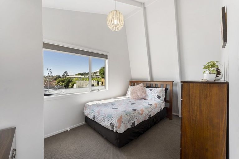 Photo of property in 19c Kenmore Street, Westown, New Plymouth, 4310