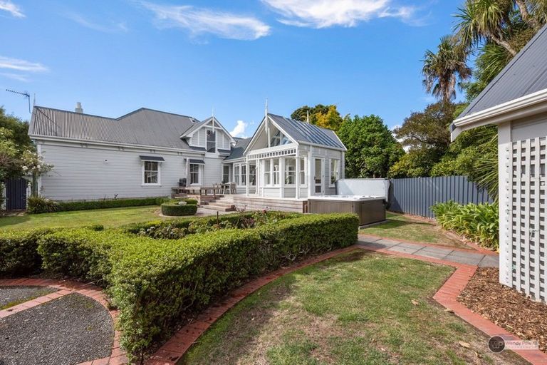 Photo of property in 176 Waterloo Road, Hutt Central, Lower Hutt, 5010