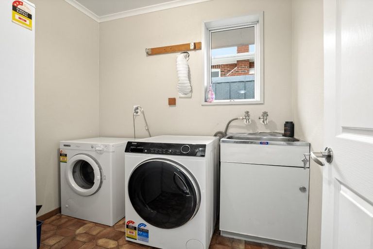 Photo of property in 112 Wakari Road, Helensburgh, Dunedin, 9010