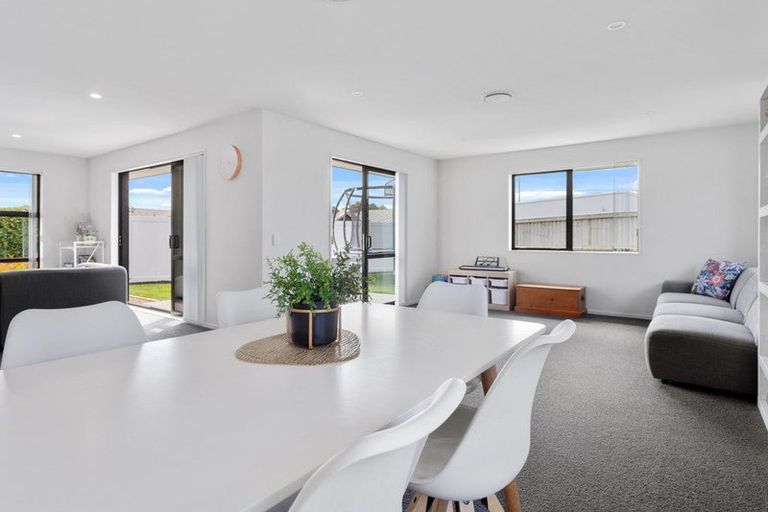 Photo of property in 3 Springbrook Close, Rangiora, 7400