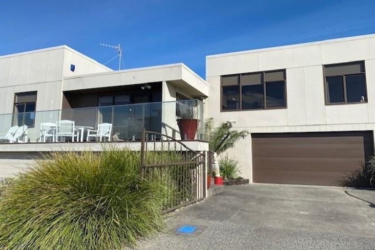 Photo of property in 8 Roore Street, Foxton Beach, Foxton, 4815
