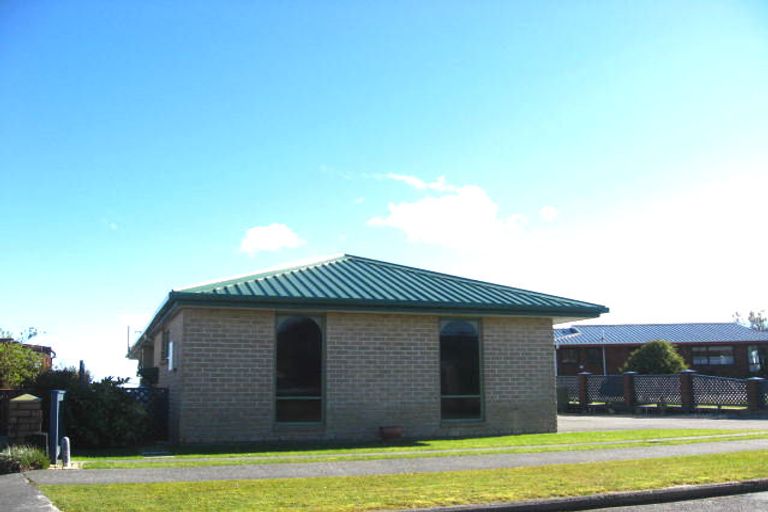 Photo of property in 20 Parfitt Place, Greymouth, 7805