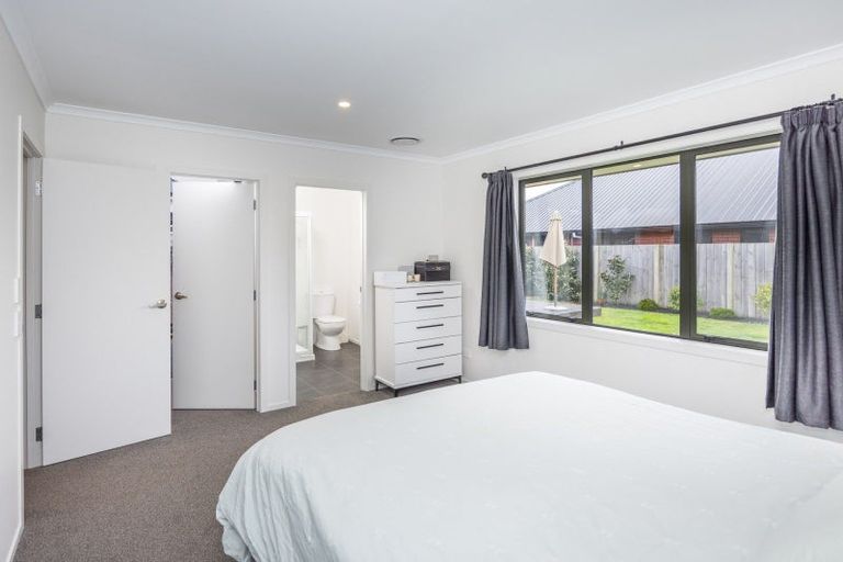 Photo of property in 12 Kourataki Road, Baverstock, Hamilton, 3200