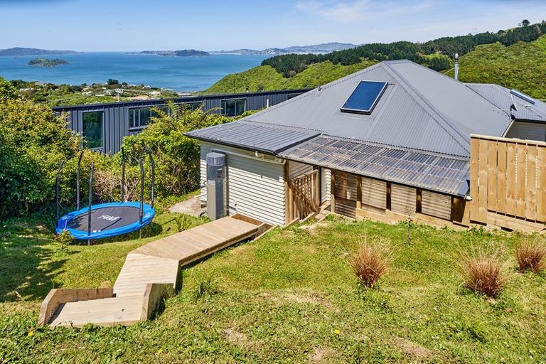 Photo of property in 16 Titiro Moana Road, Korokoro, Lower Hutt, 5012