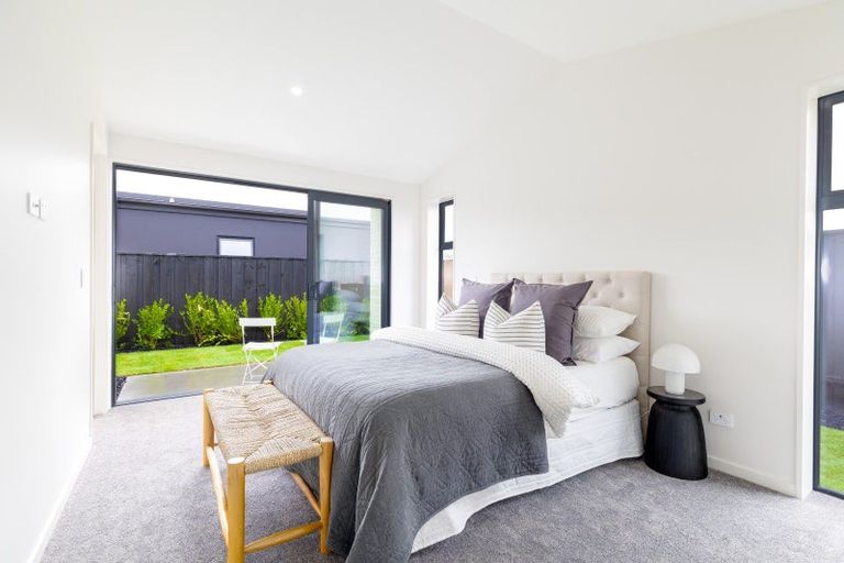 Photo of property in 19 Perehia Mews, Marshland, Christchurch, 8083