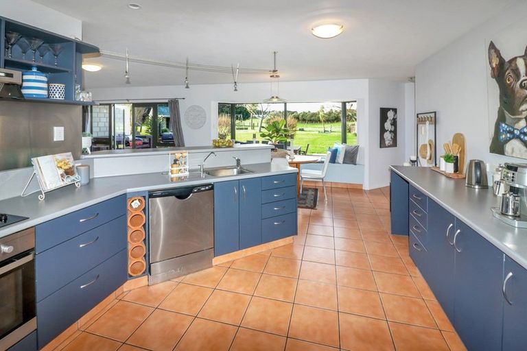 Photo of property in 75 Adelaide Road, Dannevirke, 4978
