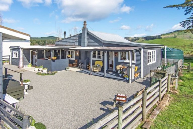 Photo of property in 114 Langdale Road, Whareama, Masterton, 5872