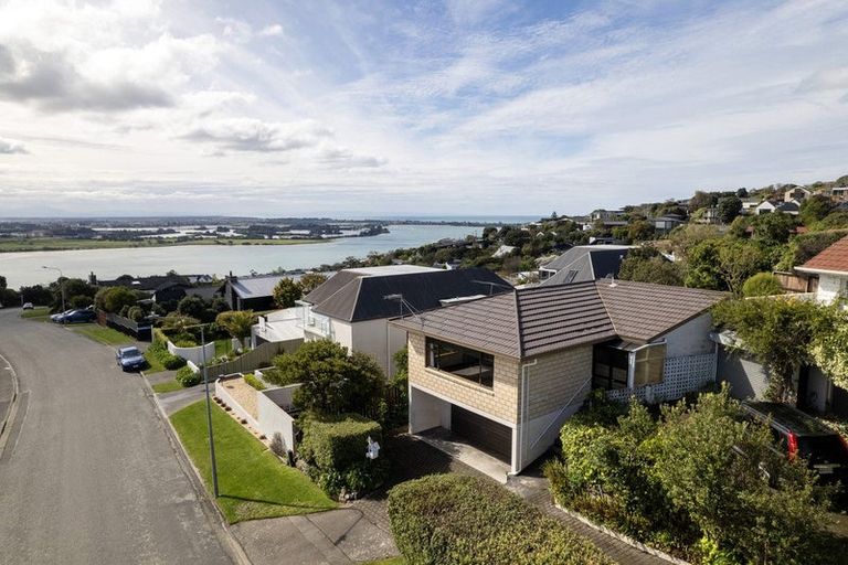 Photo of property in 1/81 Cannon Hill Crescent, Mount Pleasant, Christchurch, 8081