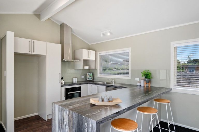 Photo of property in 16 Gloucester Road, Mount Maunganui, 3116