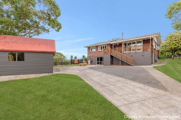 Photo of property in 37 Whiriwhiri Road, Waiuku, 2682