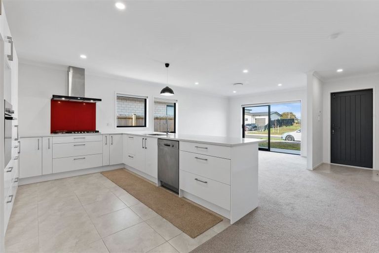 Photo of property in 11 Maioha Road, Pukekohe, 2120