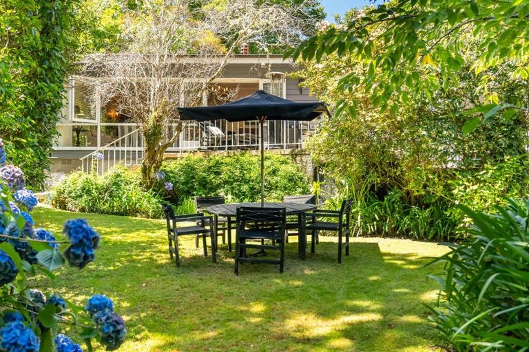 Photo of property in 9 Chatsworth Road, Silverstream, Upper Hutt, 5019