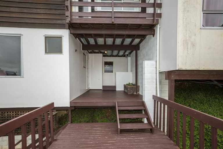 Photo of property in 3/52 Penryn Drive, Camborne, Porirua, 5026