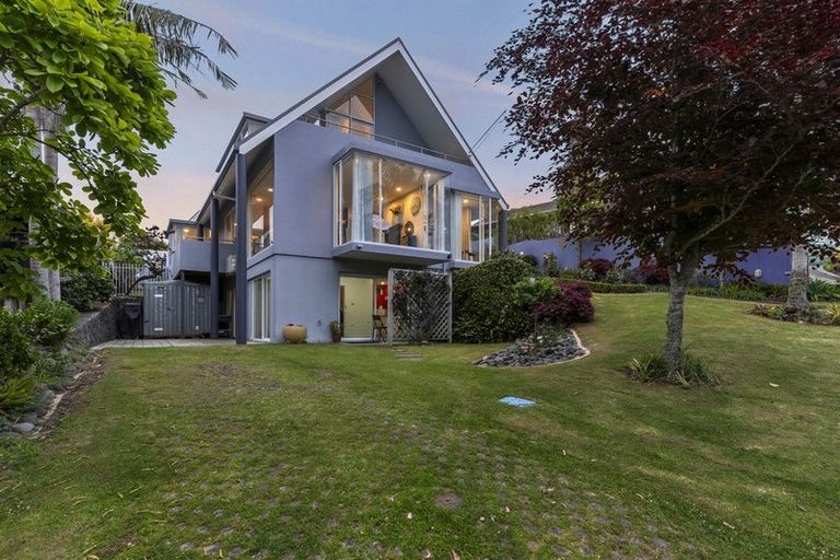 Photo of property in 8 Lingham Crescent, Torbay, Auckland, 0630