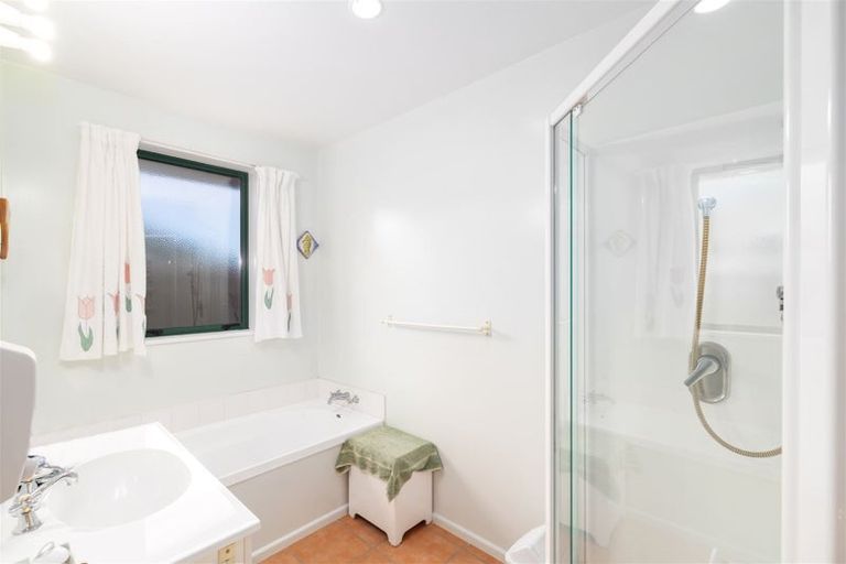 Photo of property in 6 Tulip Lane, Spreydon, Christchurch, 8024