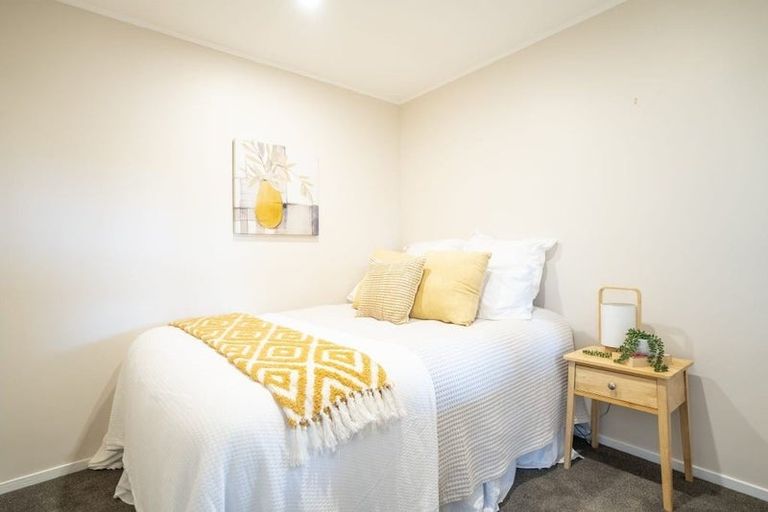 Photo of property in 15b Lenox Grove, Johnsonville, Wellington, 6037