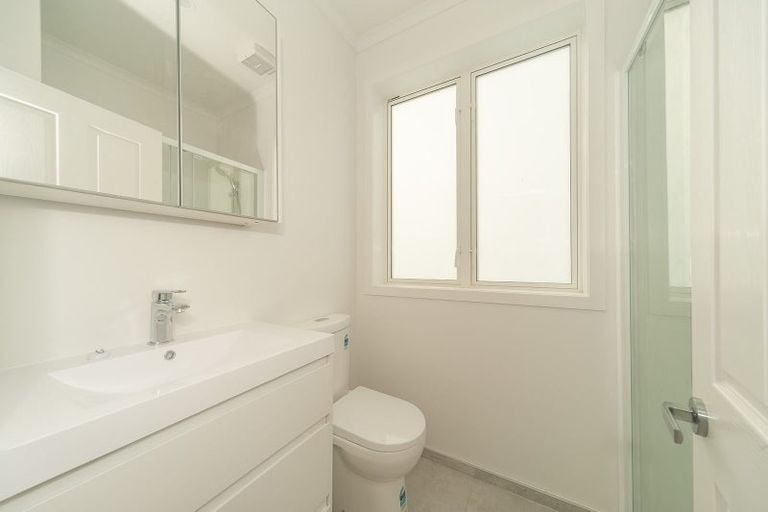 Photo of property in 58 Mortimer Terrace, Brooklyn, Wellington, 6021