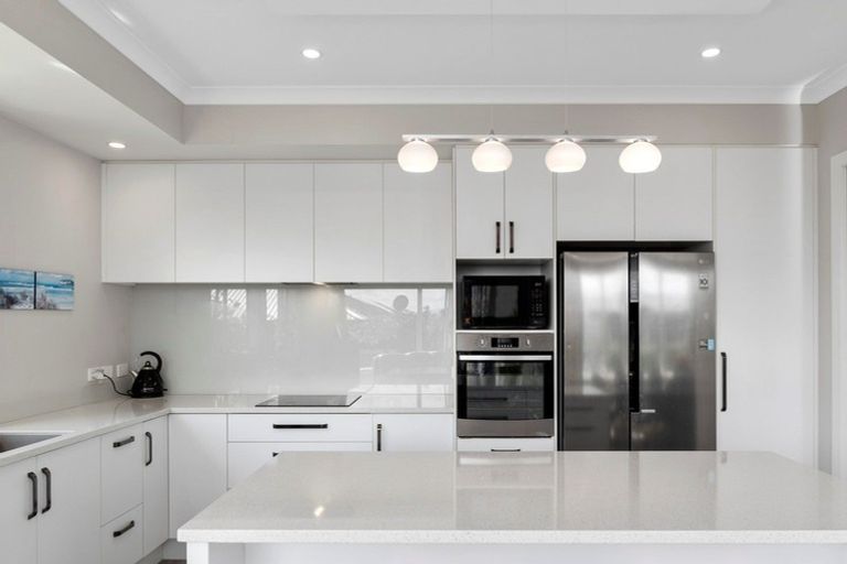 Photo of property in 31 Kayelene Place, Omokoroa, 3114