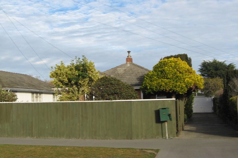 Photo of property in 16 Pine Avenue, New Brighton, Christchurch, 8061