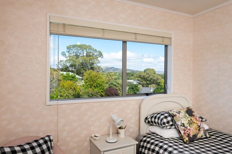Photo of property in 10 Tauroa Road, Havelock North, 4130