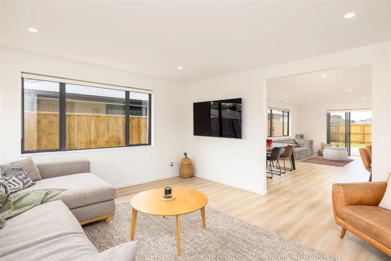 Photo of property in 52 Quinn Crescent, Woodend, 7610