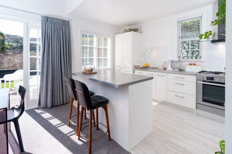 Photo of property in 374 Karori Road, Karori, Wellington, 6012