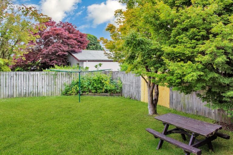 Photo of property in 5 Greers Road, Ilam, Christchurch, 8041