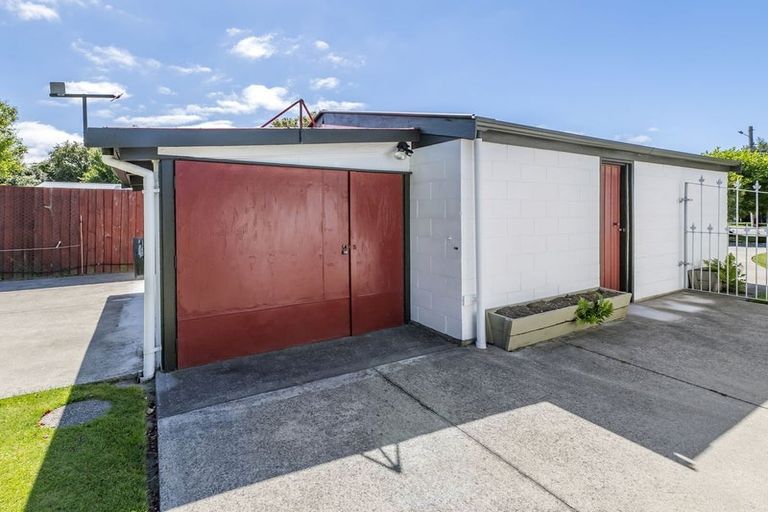 Photo of property in 74 Sabys Road, Halswell, Christchurch, 8025