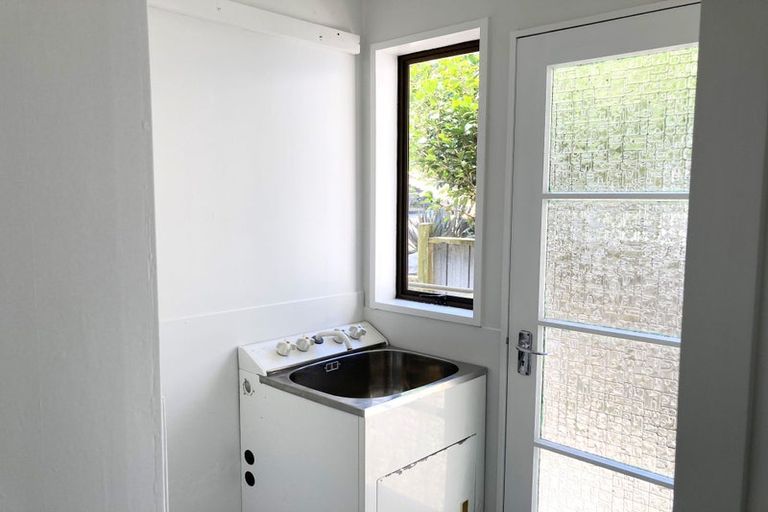 Photo of property in 28 Mamaku Street, Paraparaumu, 5032