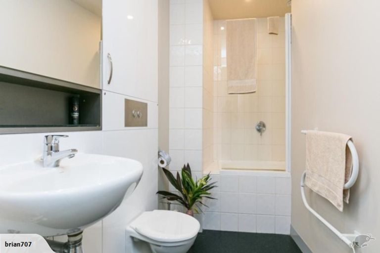 Photo of property in Gerondis Bldg Apartments, 307/60 Willis Street, Wellington Central, Wellington, 6011