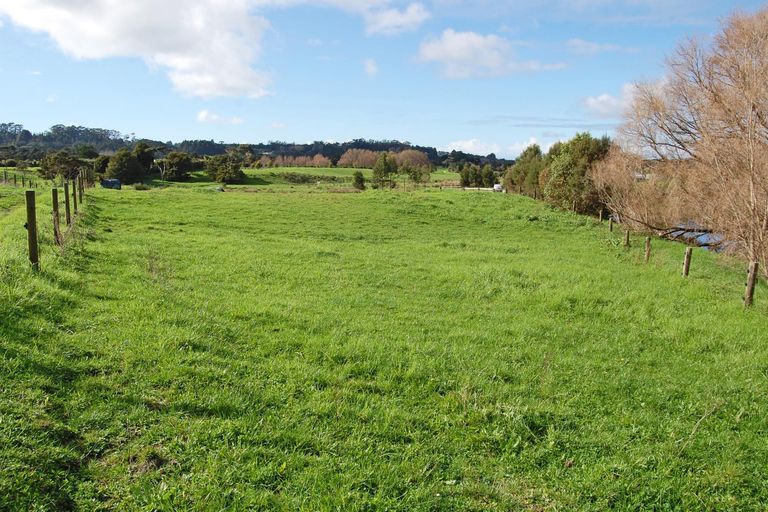 Photo of property in 353a Brown Road, Hakaru, Kaiwaka, 0573