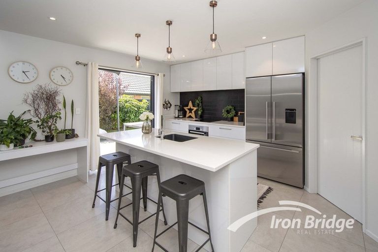 Photo of property in 20 Puhara Avenue, Parklands, Christchurch, 8083