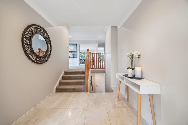 Photo of property in 16 Tornado Place, West Harbour, Auckland, 0618