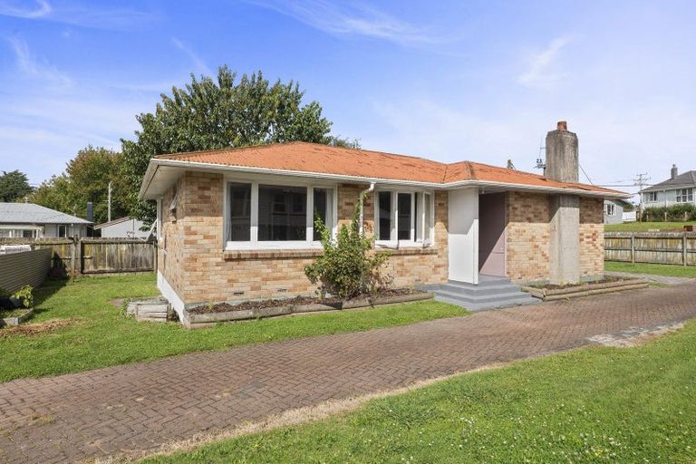 Photo of property in 84 Meadowbank Crescent, Fordlands, Rotorua, 3015