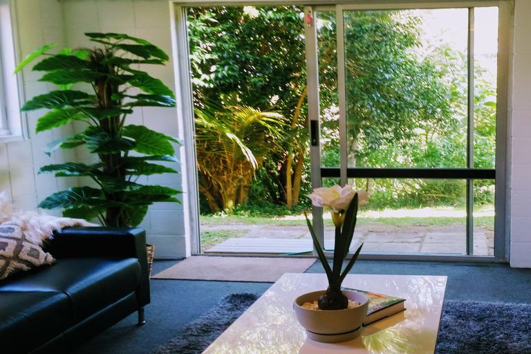 Photo of property in 2/36 Greendale Spur, Glenfield, Auckland, 0629