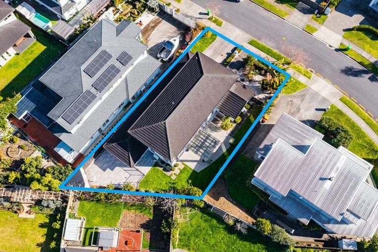 Photo of property in 6 Milano Boulevard, Karaka, Papakura, 2113