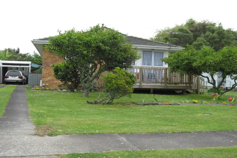 Photo of property in 11 Watchfield Close, Mangere, Auckland, 2022