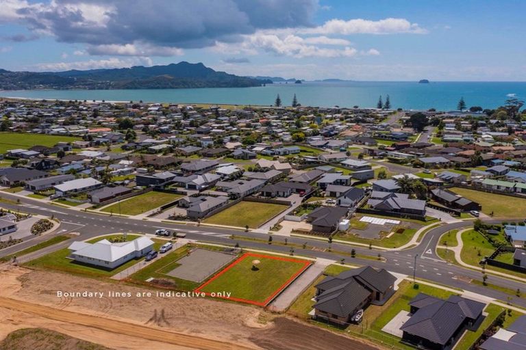 Photo of property in 121 Kupe Drive, Whitianga, 3510