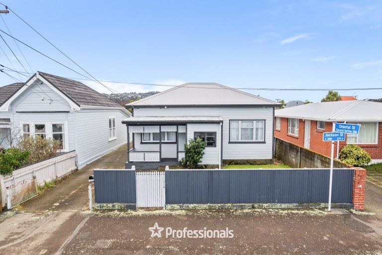 Photo of property in 371 Jackson Street, Petone, Lower Hutt, 5012