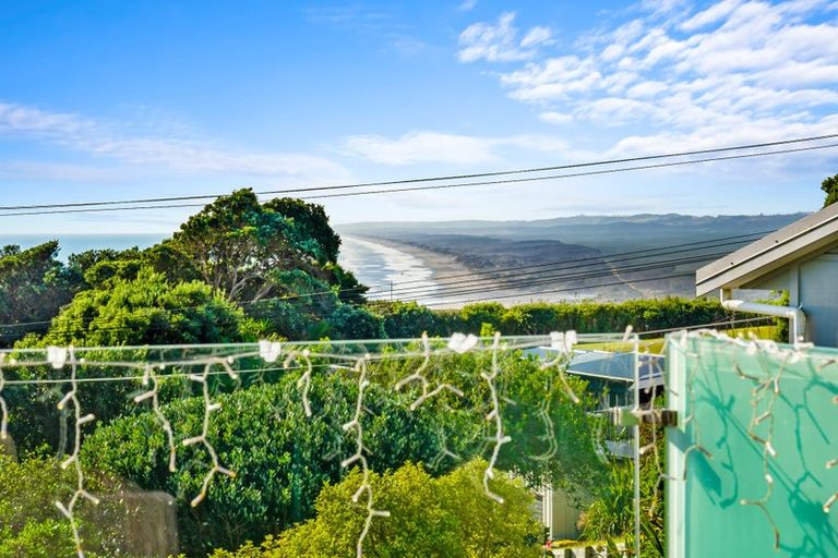 Photo of property in 3 Edwin Mitchelson Road, Muriwai, Waimauku, 0881