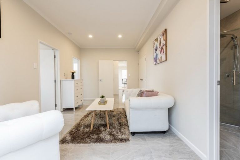 Photo of property in 11 Drover Close, Flat Bush, Auckland, 2019