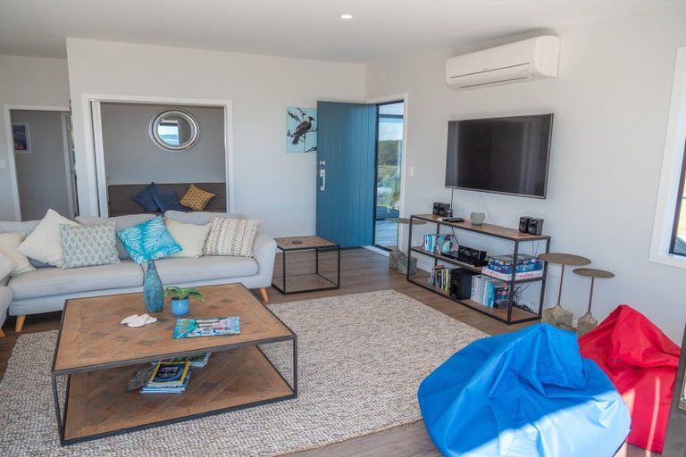 Photo of property in 7 Dudley Crescent, Cable Bay, 0420