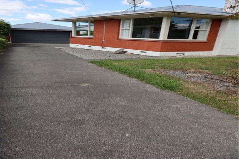 Photo of property in 3 Massey Street, Greytown, 5712