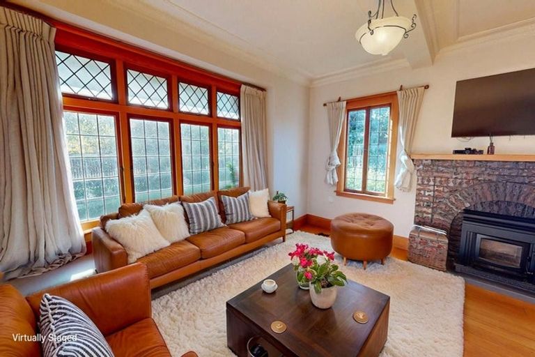 Photo of property in 10 Saint Johns Avenue, Palmerston North, 4414