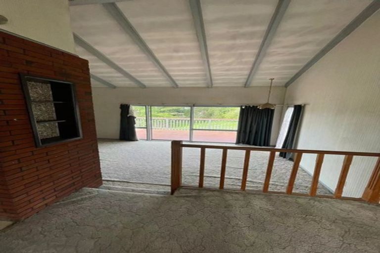 Photo of property in 305 Don Buck Road, Massey, Auckland, 0614