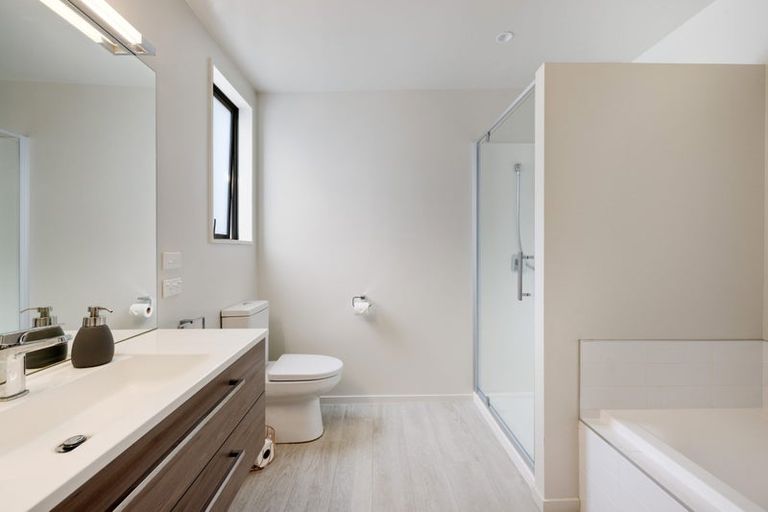 Photo of property in 1/6 Roscoe Street, Saint Martins, Christchurch, 8022