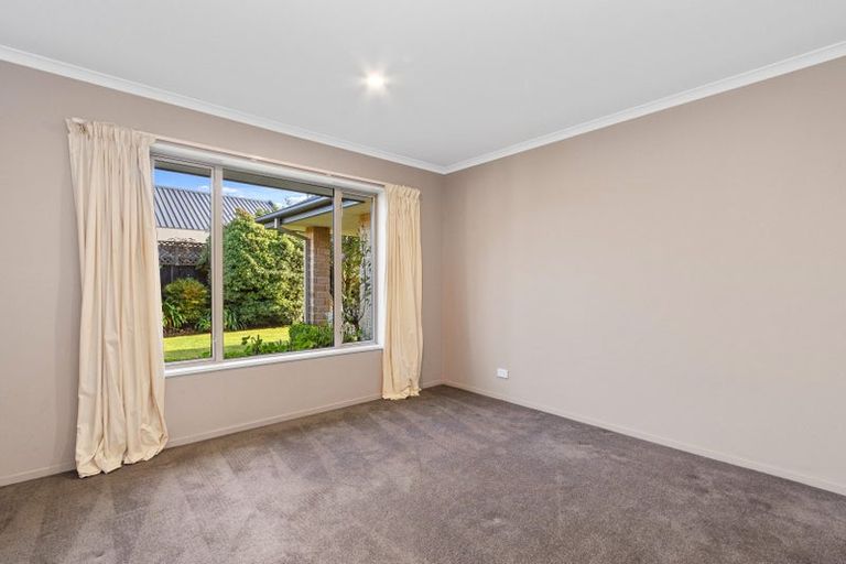 Photo of property in 1 Campion Place, Halswell, Christchurch, 8025