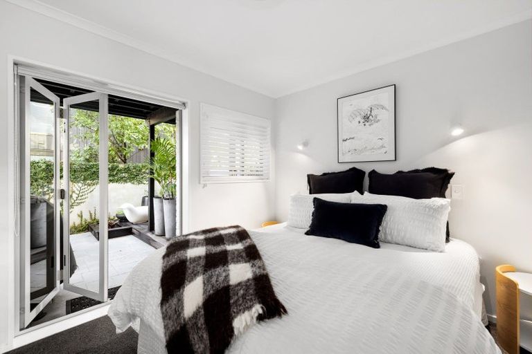 Photo of property in 25 Muricata Avenue, Mount Maunganui, 3116