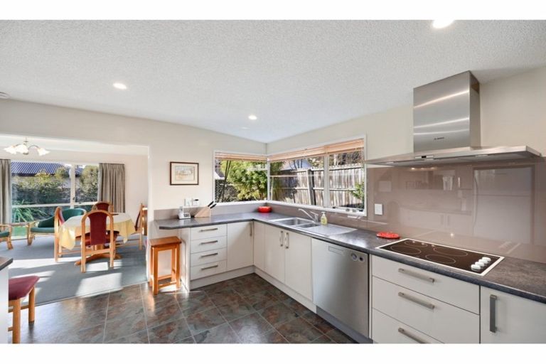 Photo of property in 1a Whaka Terrace, Huntsbury, Christchurch, 8022