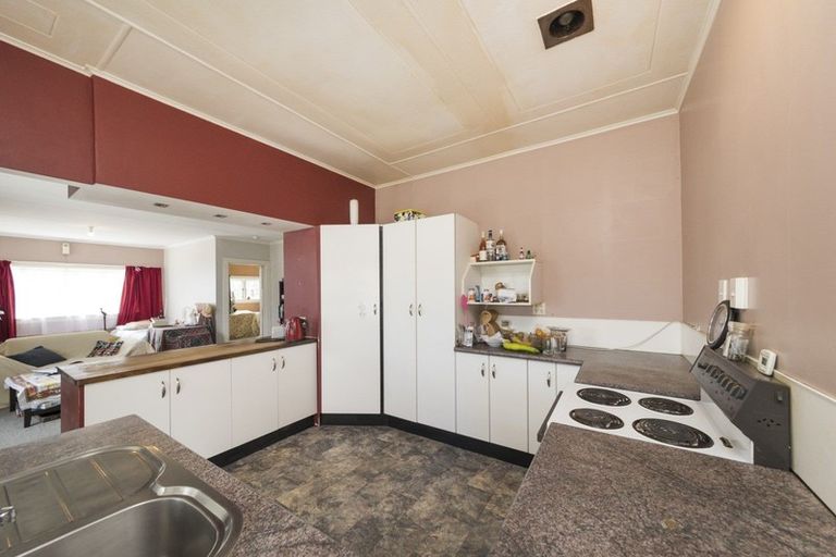 Photo of property in 82 Derby Street, Feilding, 4702